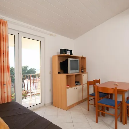 Apartment Beach Bucina