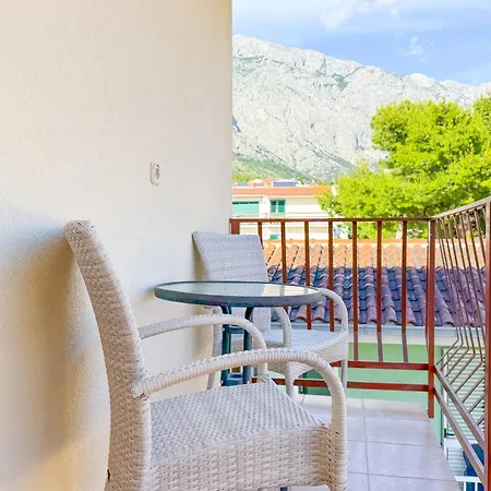 Apartment Beach Bucina *
