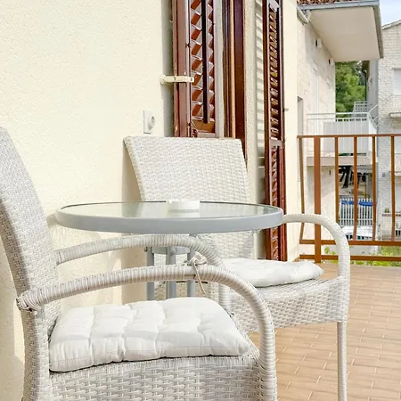 Apartment Beach Bucina *