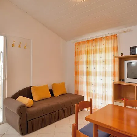 Apartament Bucina *