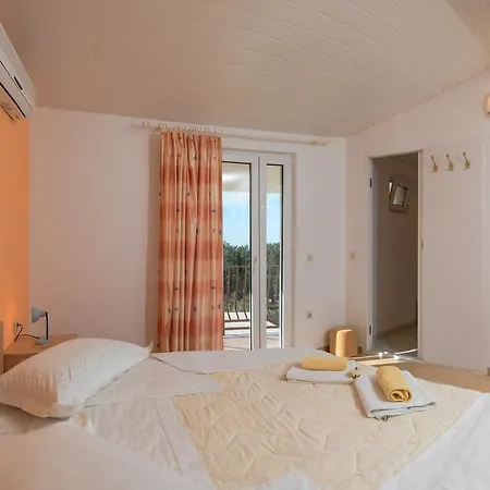 Apartament Bucina