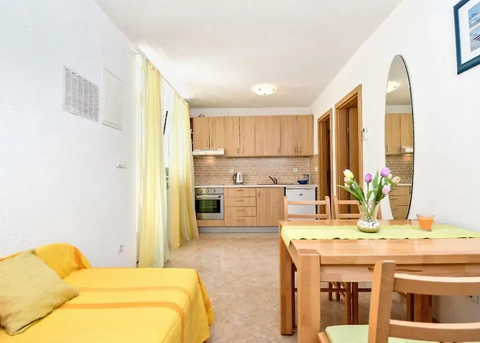 Beach Bucina Апартаменты